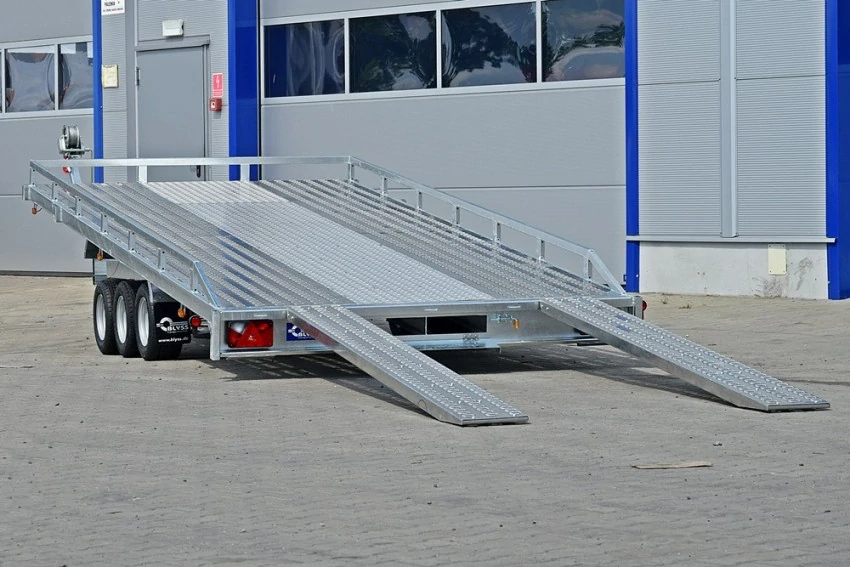 Přepravník aut LENKA 3050