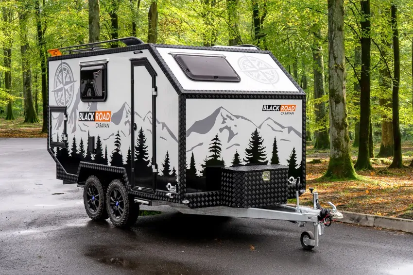 Karavan Blackroad