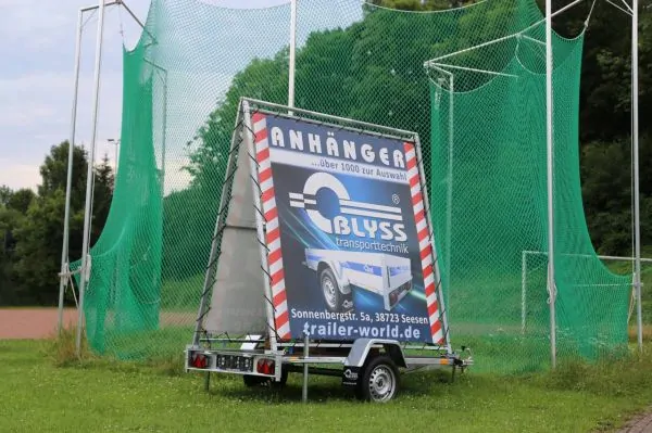 Reklamní přívěs