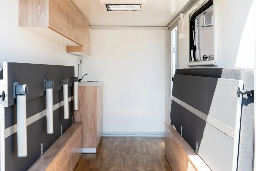 Speedcaravan 320T cross
