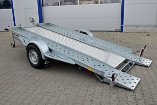 Přepravník aut Daytona 1300